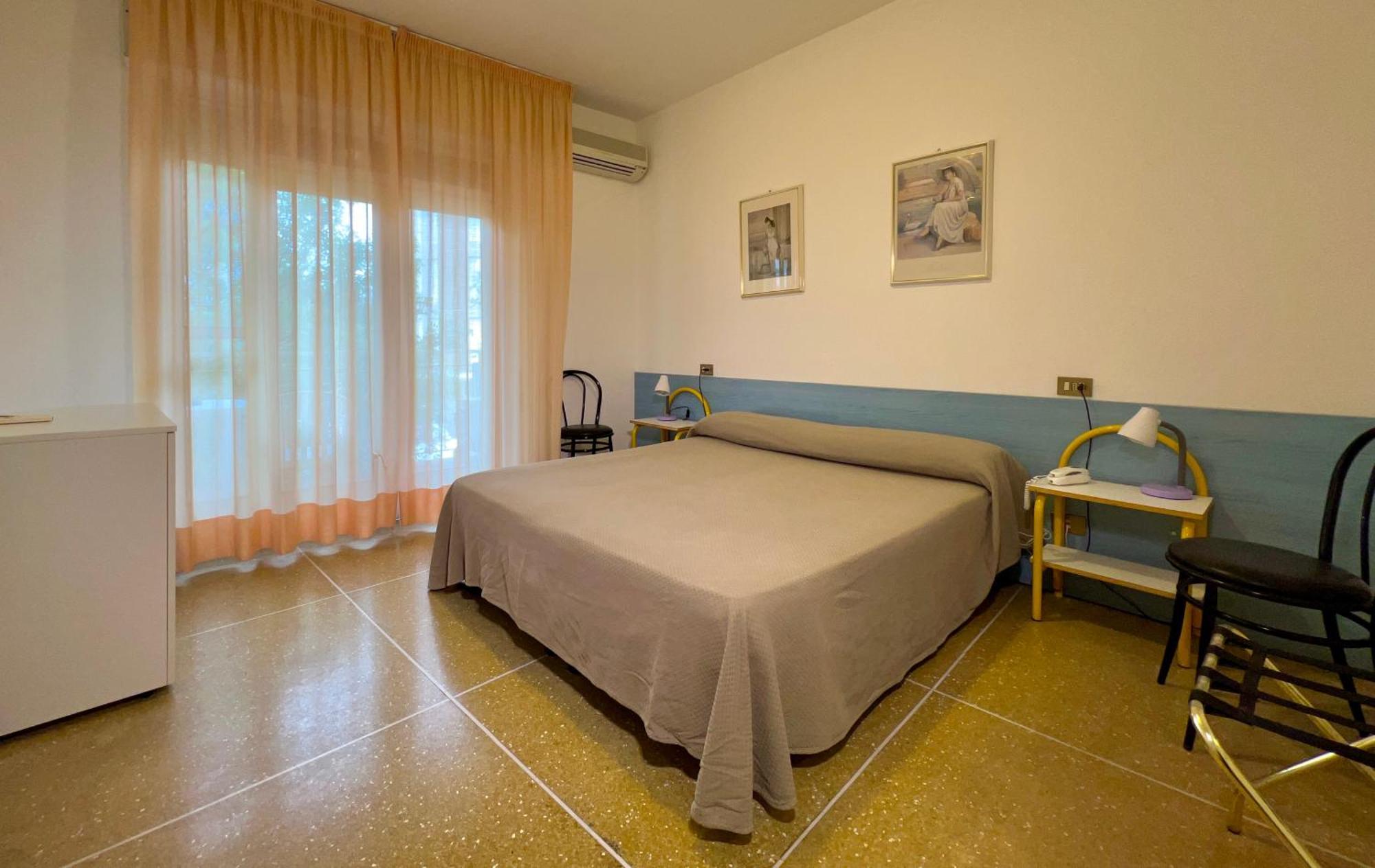 Hotel Myriam ลินญาโน ซับเบียโดโร ภายนอก รูปภาพ