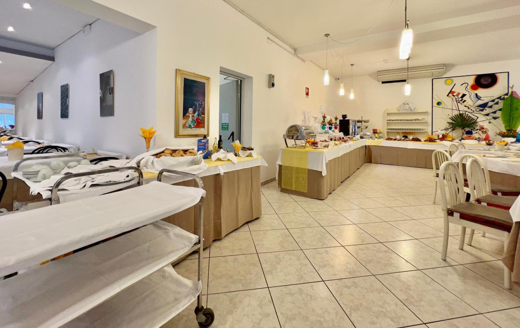 Hotel Myriam ลินญาโน ซับเบียโดโร ภายนอก รูปภาพ