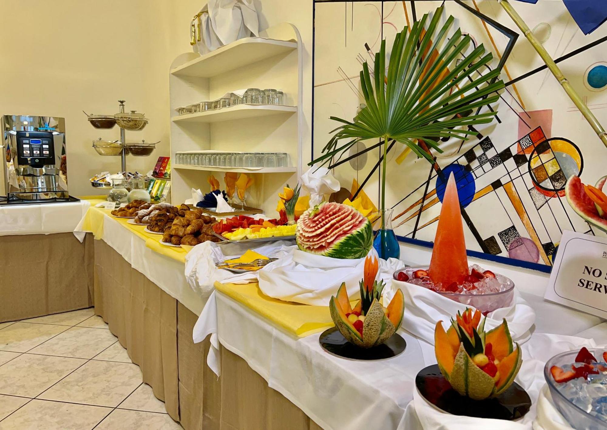 Hotel Myriam ลินญาโน ซับเบียโดโร ภายนอก รูปภาพ